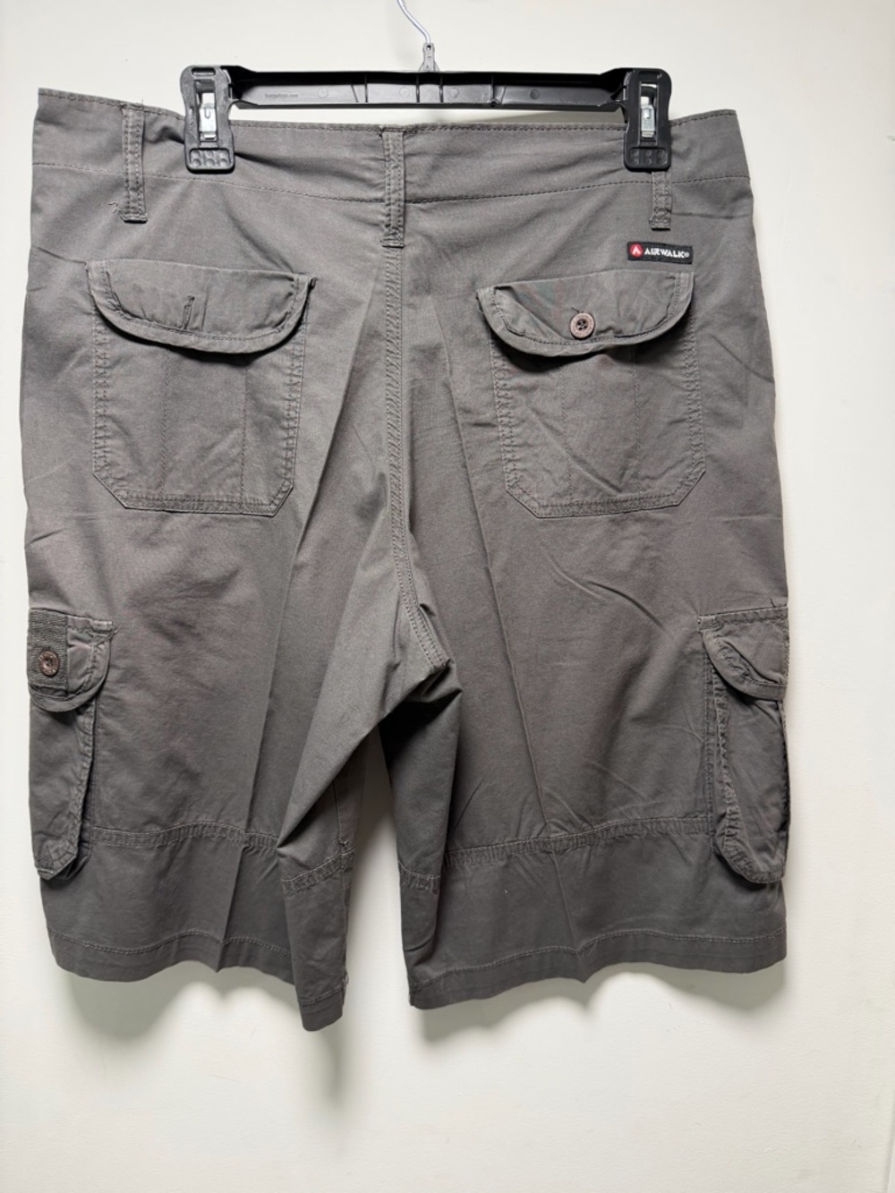 Airwalk Men's Gray Cargo Shorts with Multiple Pockets